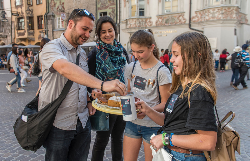 Diözese Innsbruck / ©Diözese Innsbruck/Vanessa Rachlé, all rights reserved, Diözese Innsbruck/Vanessa Rachlé weltHoffen /Fimrlings-Aktion / 28.04.2018 / Dom St. Jakob & Innenstadt Innsbruck / @Vanessa Rachlé/Diözese Innsbruck
