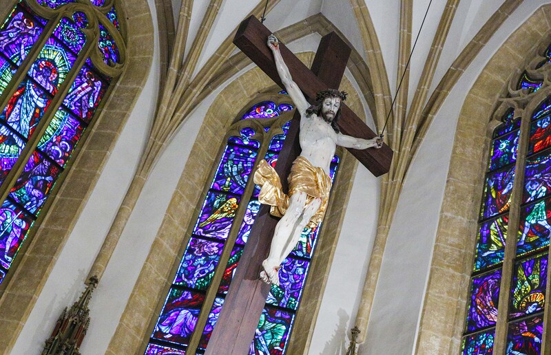 Kreuz, Stadtpfarrkirche Graz / Sonntagsblatt, Gerd Neuhold
