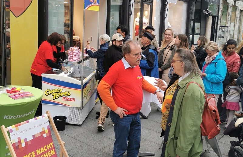 Großer Andrang beim Kircheneck / Robert Hautz