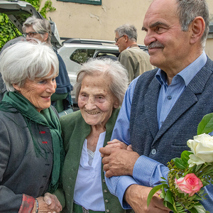 Frau Johanna Glettler feierte 100 Jahre